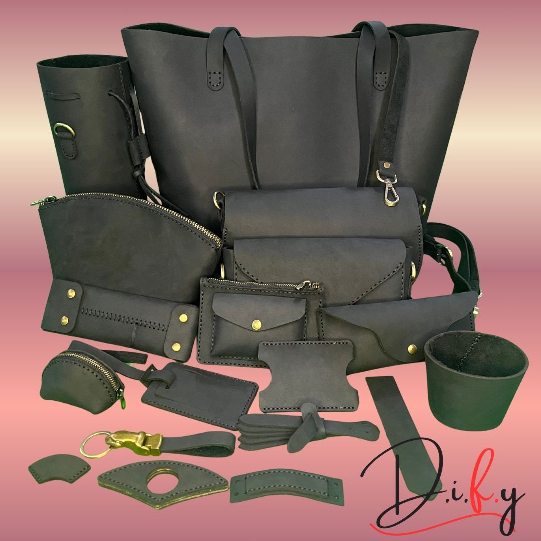 Women's Set Kit (25 pcs) (ASSEMBLY REQUIRED)